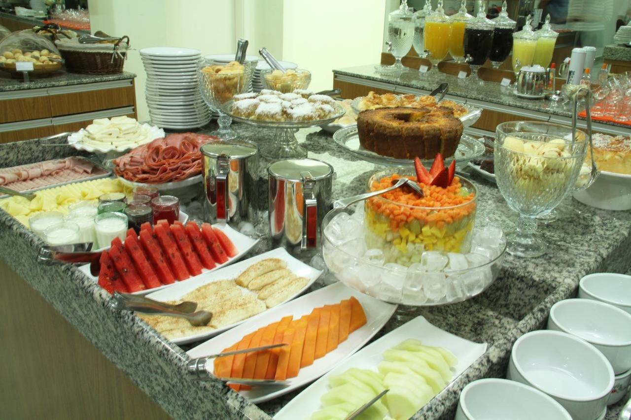 Hotel Flor De Minas Uberaba Bagian luar foto